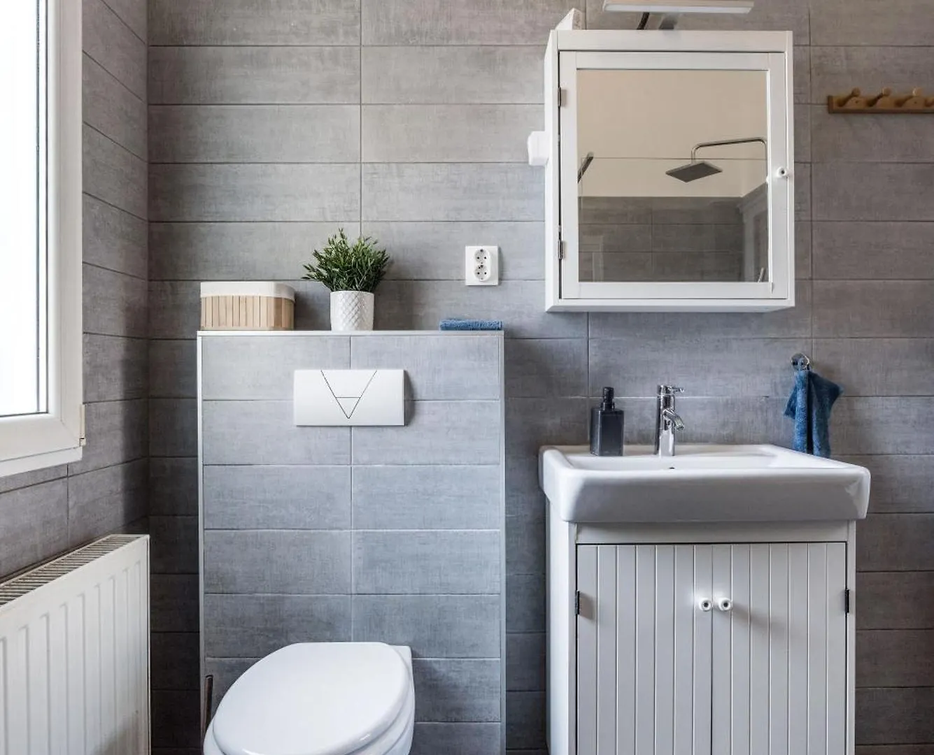 Stylish And Colourful Apartment In The City Centre Budapest