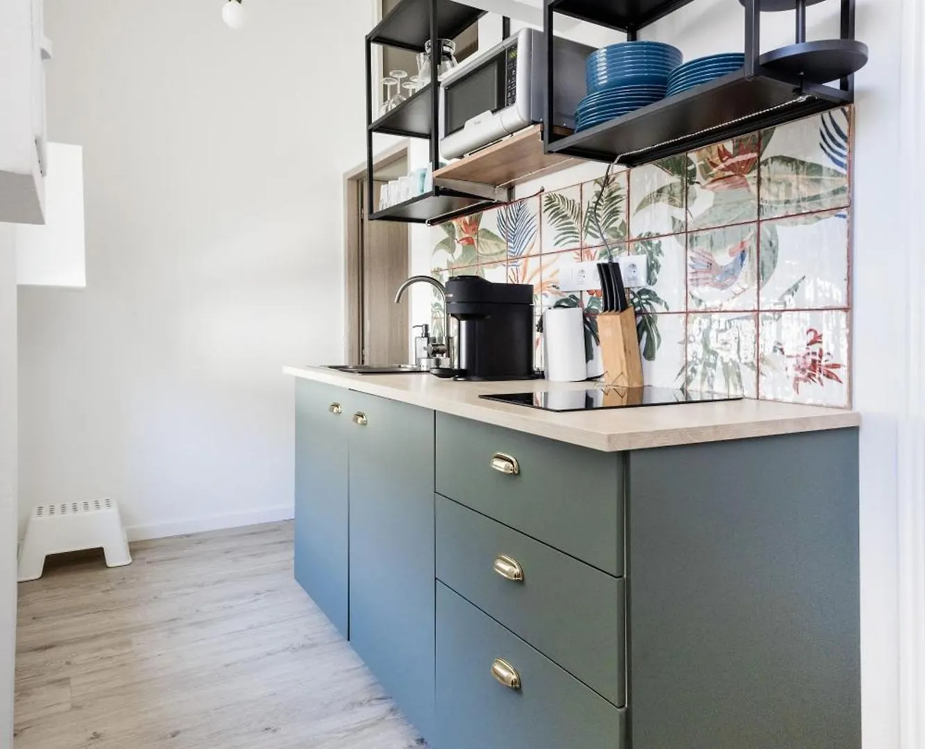 Stylish And Colourful Apartment In The City Centre Budapest Hungary
