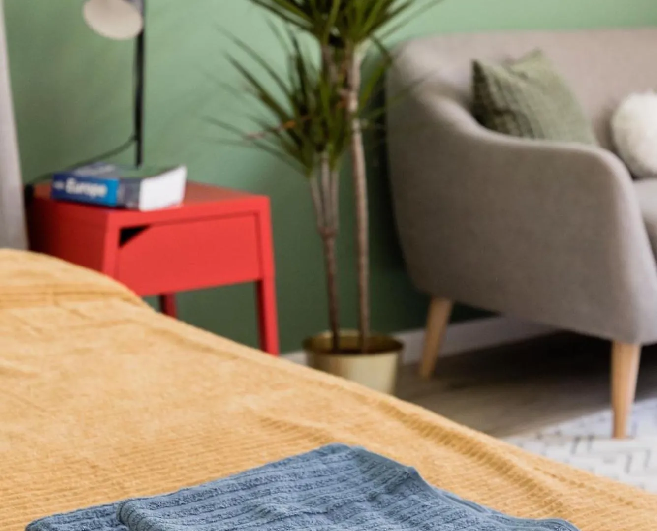 Stylish And Colourful Apartment In The City Centre Будапешт